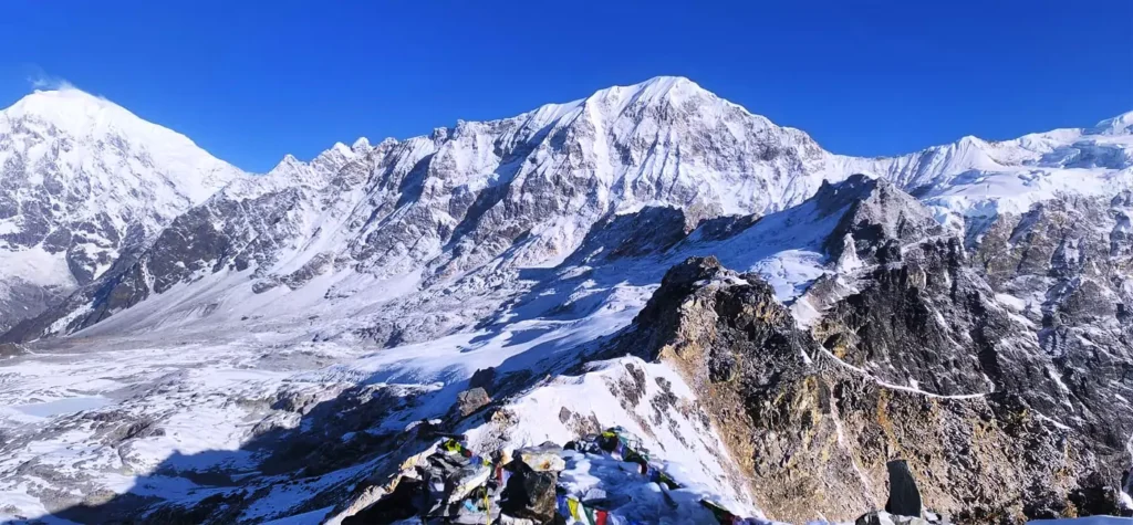 Yala Peak Climbing with Gosaikunda & Helambu Trek